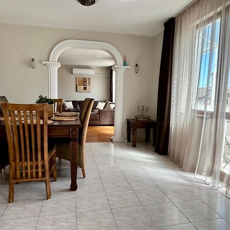 Fenix 2 Bedroom Apartment Varna Center Kültér fotó