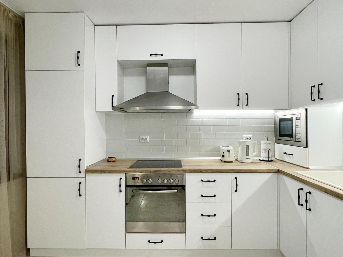 Fenix 2 Bedroom Apartment Varna Center Kültér fotó