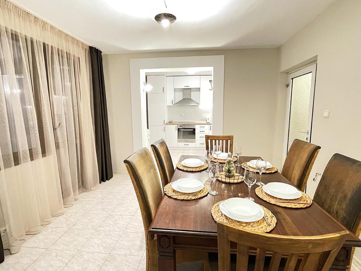Fenix 2 Bedroom Apartment Varna Center Kültér fotó