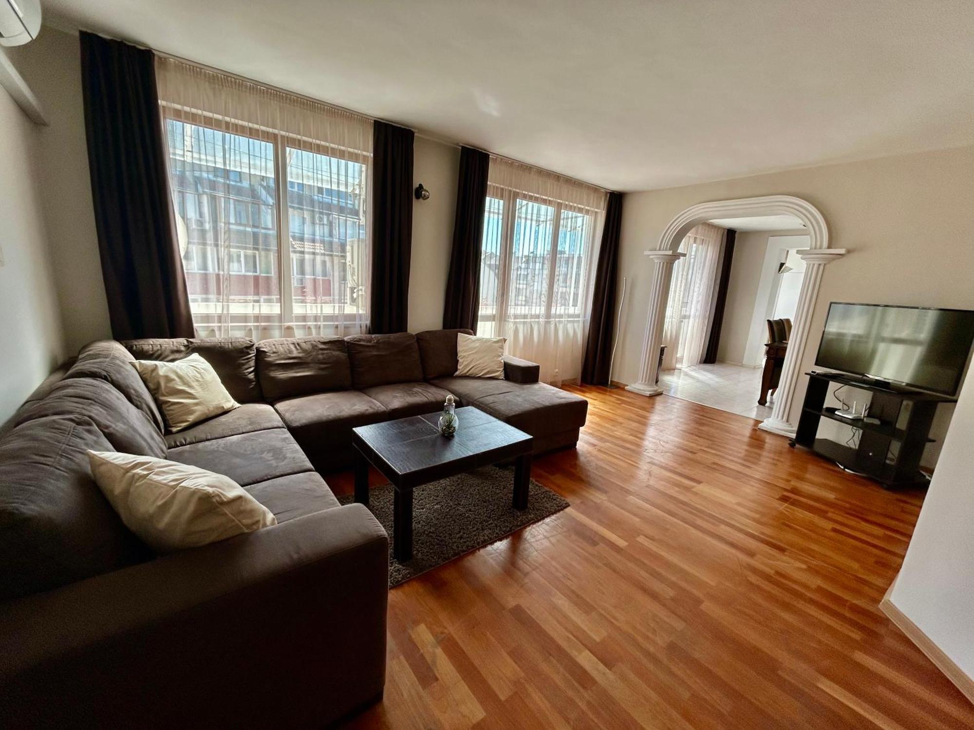Fenix 2 Bedroom Apartment Varna Center Kültér fotó